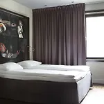 Comfort Square Hotel