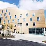 Comfort Square Hotel 4*