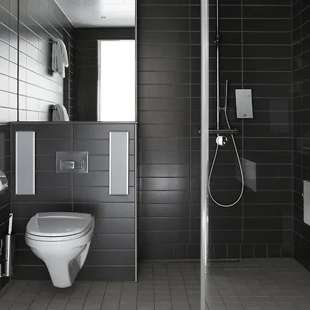 Hotell Comfort Square 4*