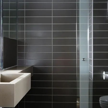Hotell Comfort Square 4*