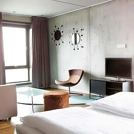 Comfort Square Hotel 4*