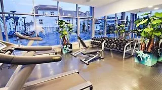 Comfort Square Hotell 4*
