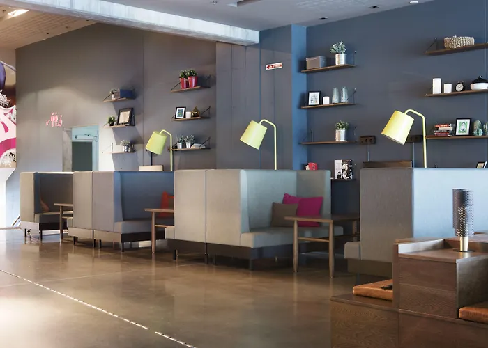 Comfort Square Hotel 4*