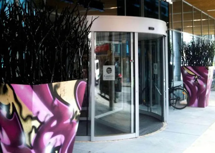 Comfort Square Hotel