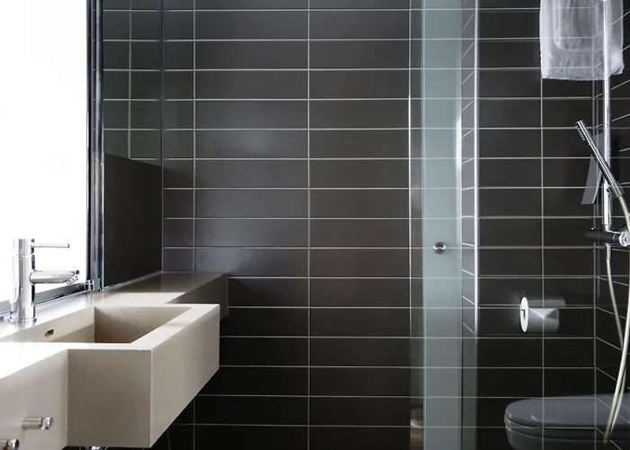 Hotel Comfort Square 4*