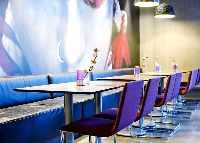 Hotel Comfort Square